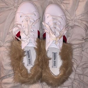 UNISEX Steve Madden Sneakers With Fur Rim